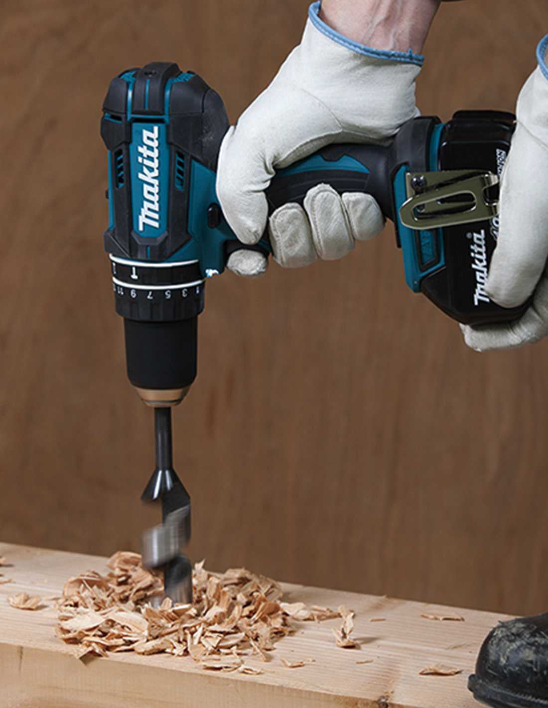 Makita Kit DHP482 hammer drill + DSS610 Circular Saw + 2bat 5Ah + charger + DLX2610BL2 bag