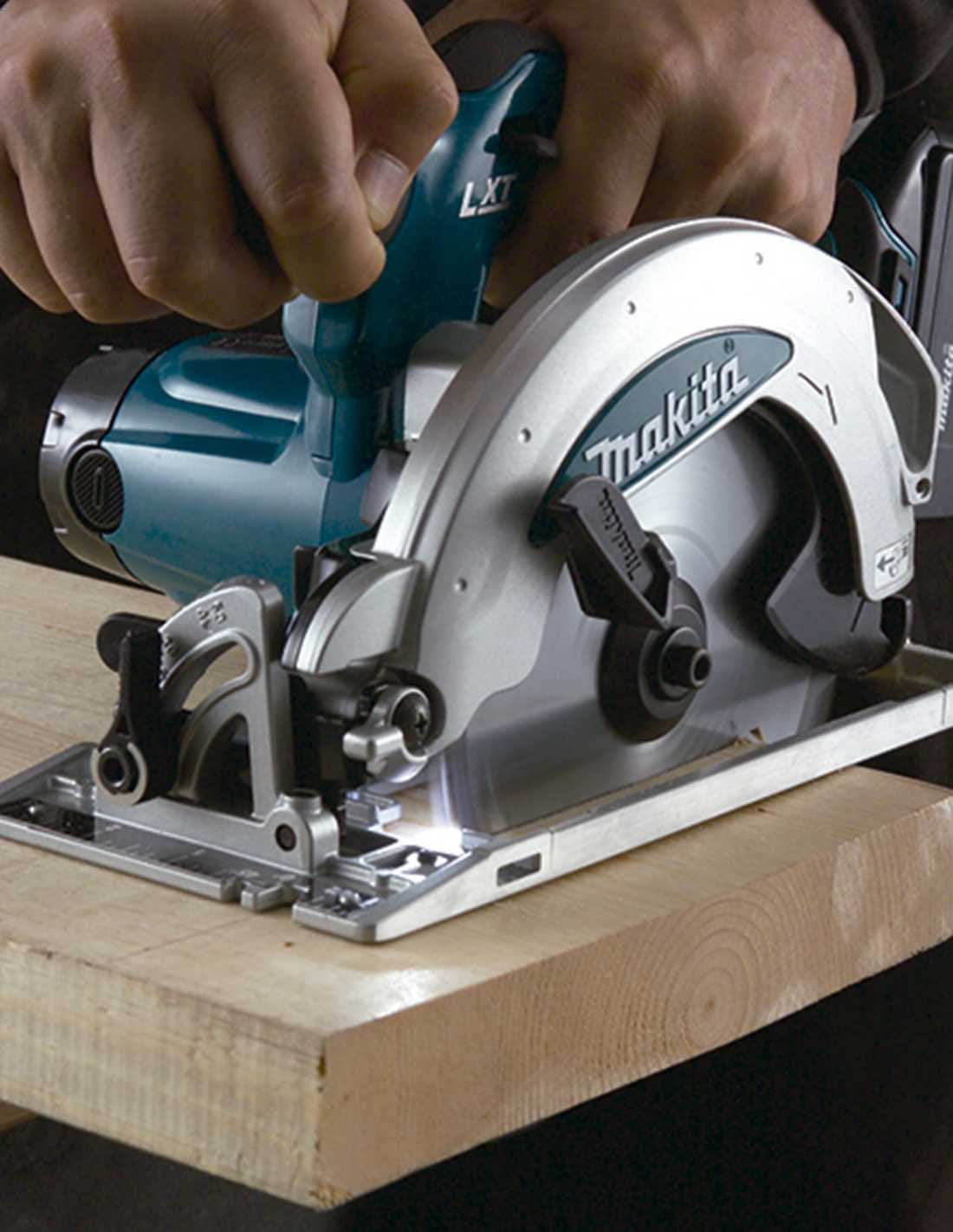 Makita Kit Hammer drill DHP482+ Circular saw DSS610+ Jig saw DJV182+ 2bat 5Ah+ charger+ bag DLX3610BL2