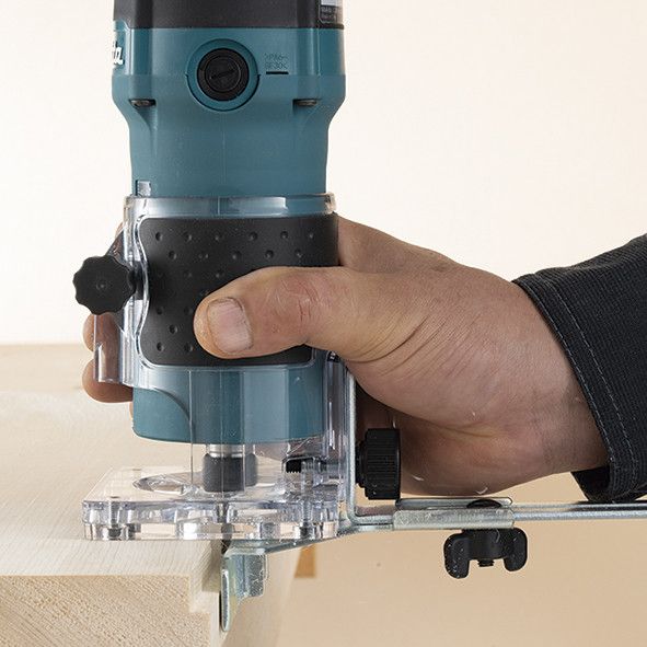 Fresadora 6mm 530W SAR de base recta Makita 3711 DEWALT - 2