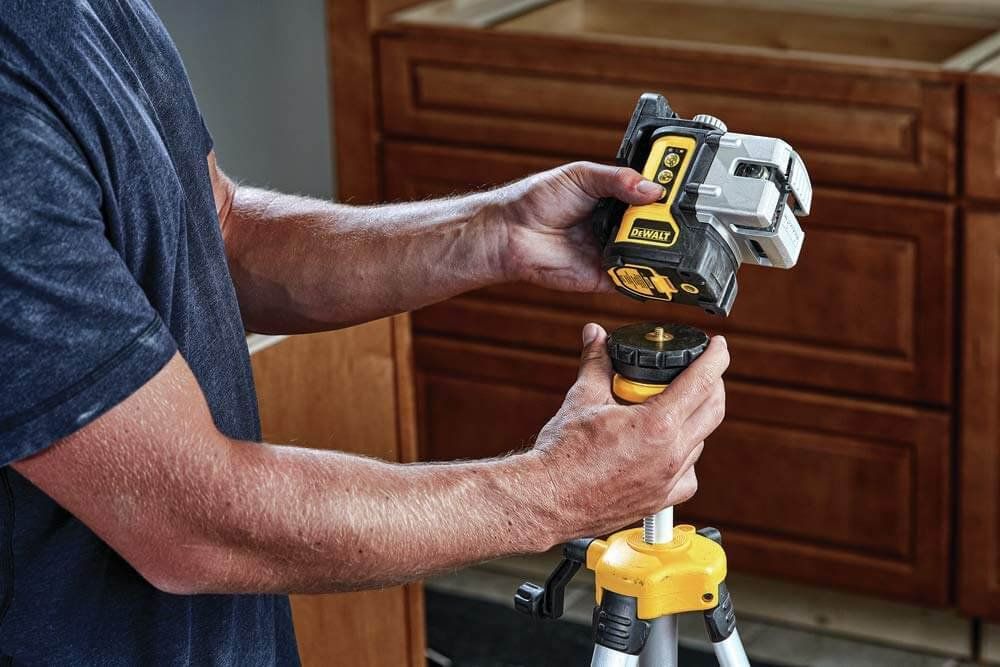 Nivel Láser Autonivelante 3 líneas Verdes Dewalt DW089CG