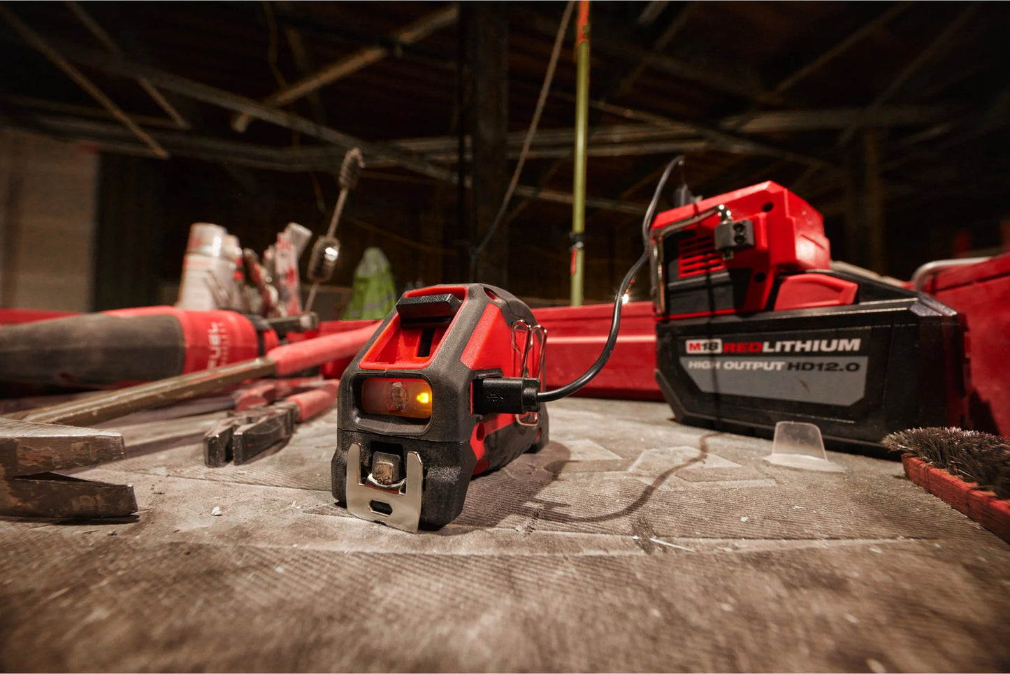 Milwaukee 7.5m Magnetic LED Tape Measure