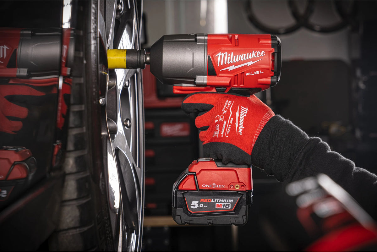 Milwaukee M18 FUEL ONE-KEY 1/2" Impact Wrench + 2 5Ah Batteries + Charger + Case, M18 ONEFHIWF12-502X