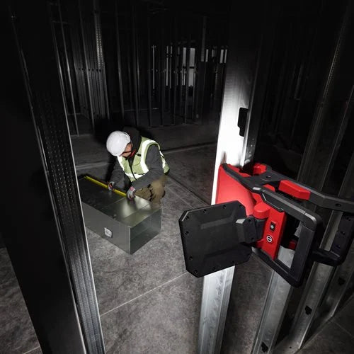 Milwaukee M18 PAL2-0 Pivoting Area Light